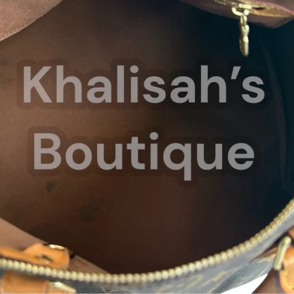 Authentic Louis Vuitton Monogram LV Speedy 30 in Excellent Condition - Picture 13 of 16